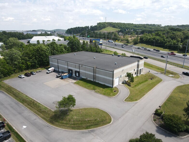 225 Industrial Blvd, La Vergne, TN à vendre - Photo de l’immeuble – Image 3 sur 6