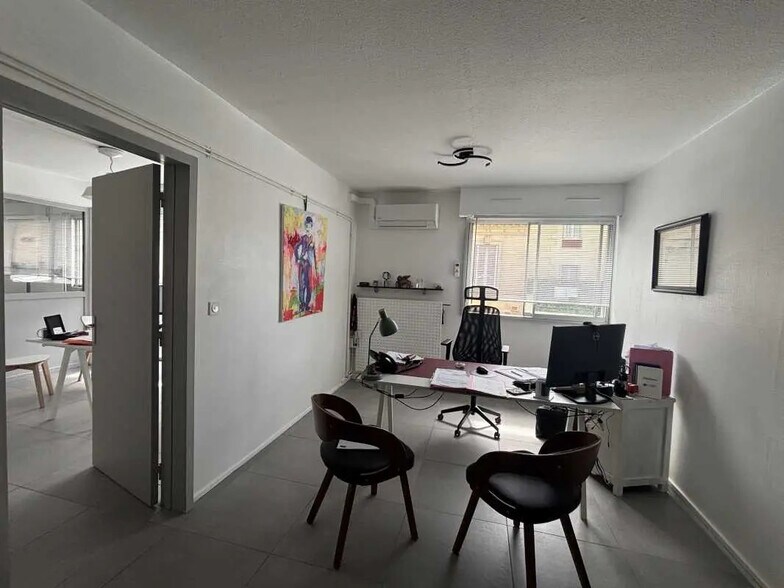 Bureau dans Bordeaux à vendre - Photo de l’immeuble – Image 1 sur 6