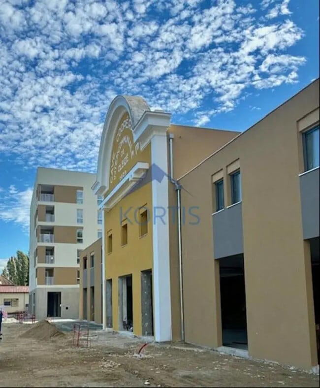 Plus de détails pour 1471 Rue De Tarare, Gleizé - Logement à vendre