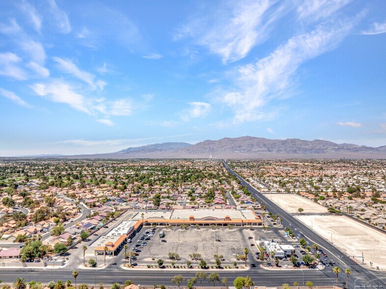 4810-4920 W Lone Mountain Rd, Las Vegas, NV à louer - Photo de l’immeuble – Image 3 sur 9