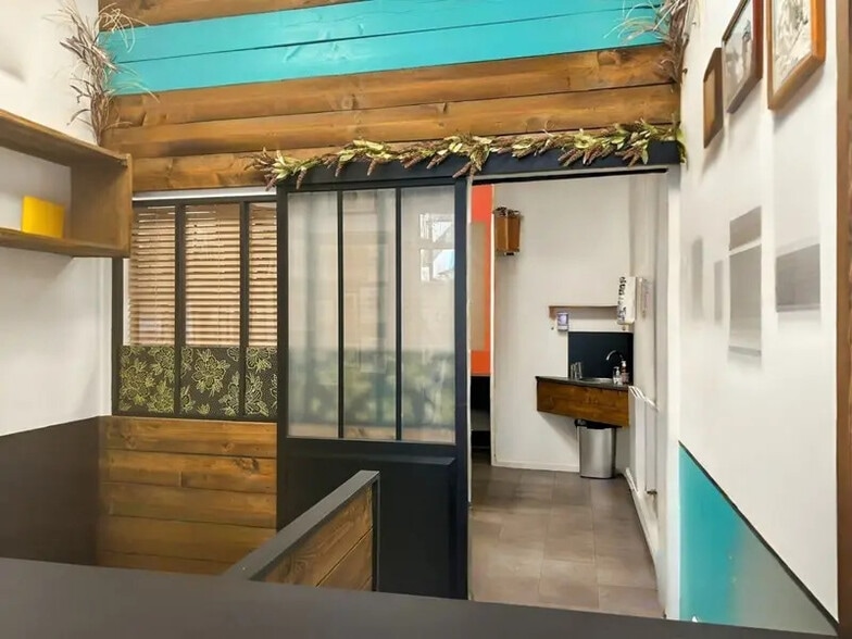 Local commercial dans Lyon à louer - Photo de l’immeuble – Image 2 sur 3