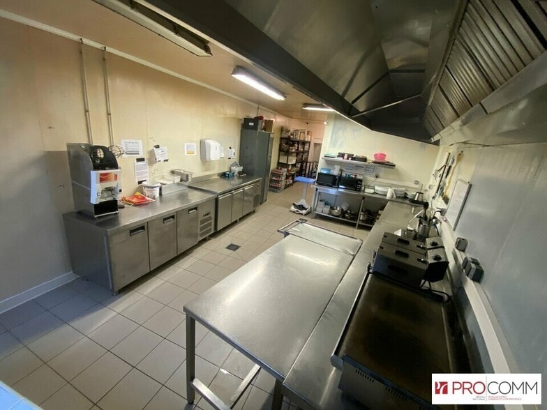 Local commercial dans Hagondange à vendre - Photo de l’immeuble – Image 3 sur 3