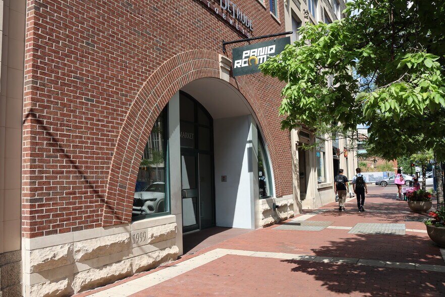 150 E Market St, Indianapolis, IN à louer - Photo de l’immeuble – Image 2 sur 17