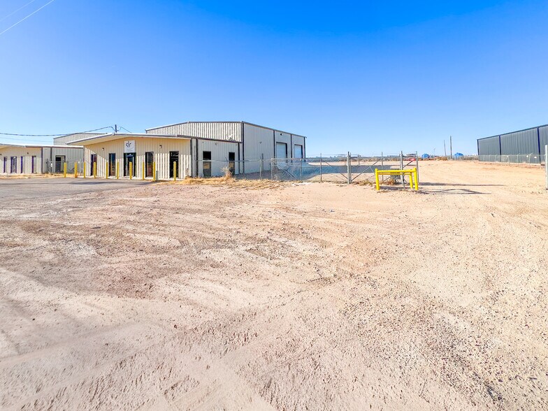 12618 W County Road 133, Odessa, TX à louer - Photo de l’immeuble – Image 2 sur 15