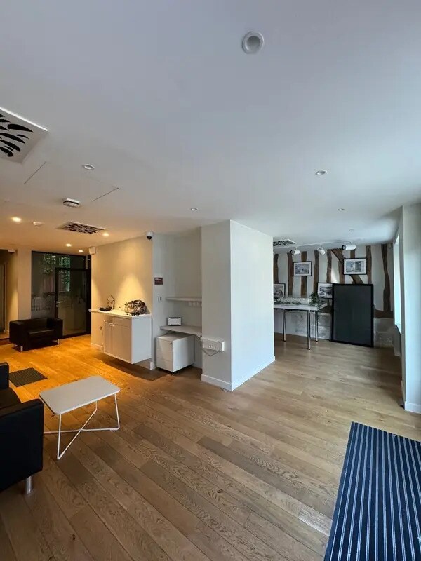 Plus de détails pour Local commercial à vendre