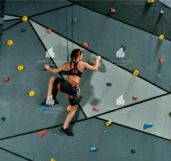 Plus de détails pour Local d’activités à vendre