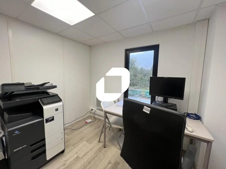 Bureau dans Templeuve-en-Pévèle à louer - Photo intérieure – Image 2 sur 18