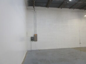 7241-7257 Gabe Ct, Manassas, VA à louer Photo intérieure– Image 2 sur 3