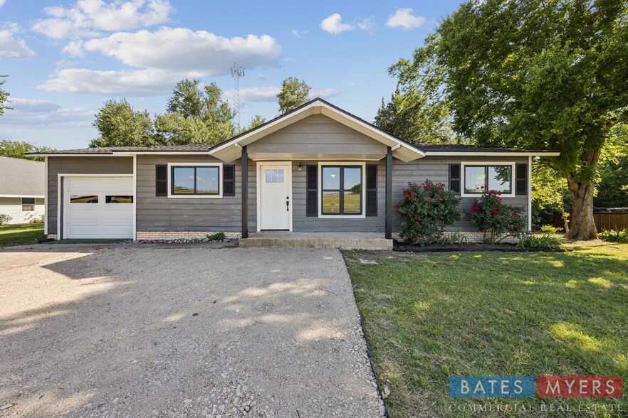 656 Sardis St, Midlothian, TX à vendre - Photo principale – Image 1 sur 24