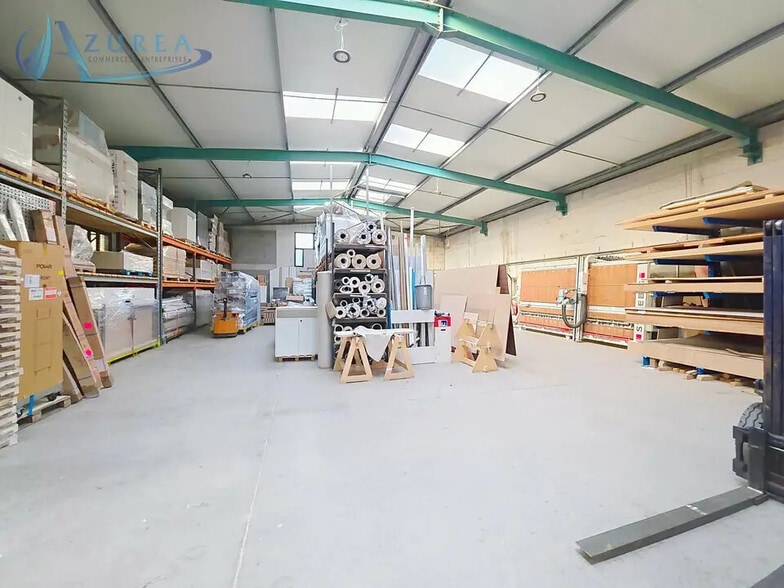 Industriel/Logistique dans Saint-Jeannet à louer - Photo intérieure – Image 3 sur 9