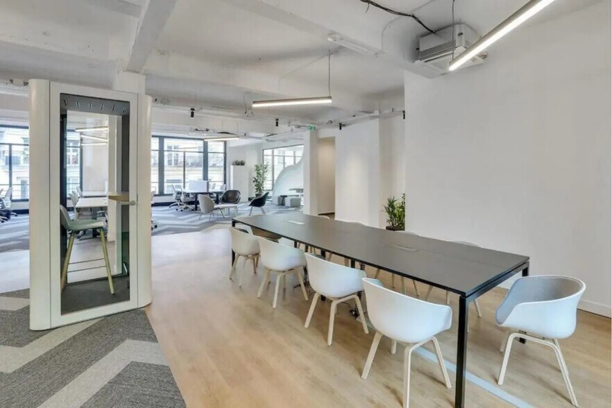 19 Rue Poissonnière, Paris à louer - Photo de l’immeuble – Image 1 sur 9