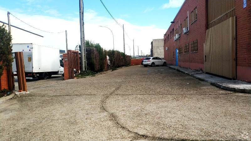 Industriel/Logistique dans Parla, Madrid à vendre - Photo de l’immeuble – Image 1 sur 3