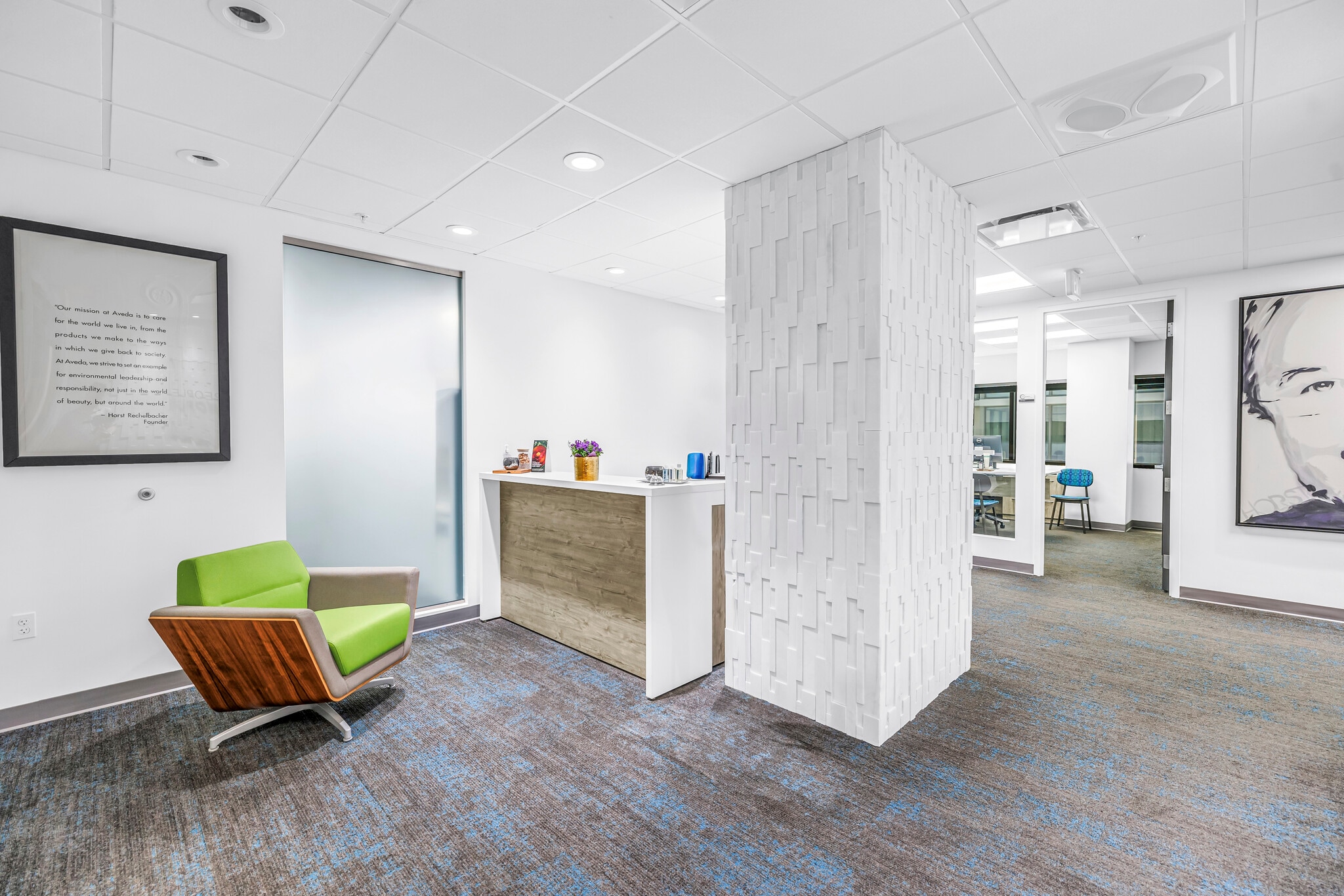 100 2nd Ave S, Saint Petersburg, FL à louer Photo intérieure– Image 1 sur 27