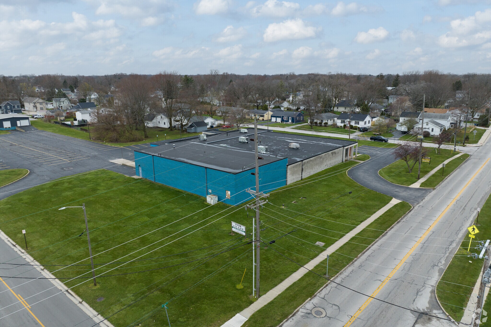 300 E Poe Rd, Bowling Green, OH à louer Photo de l’immeuble– Image 1 sur 6