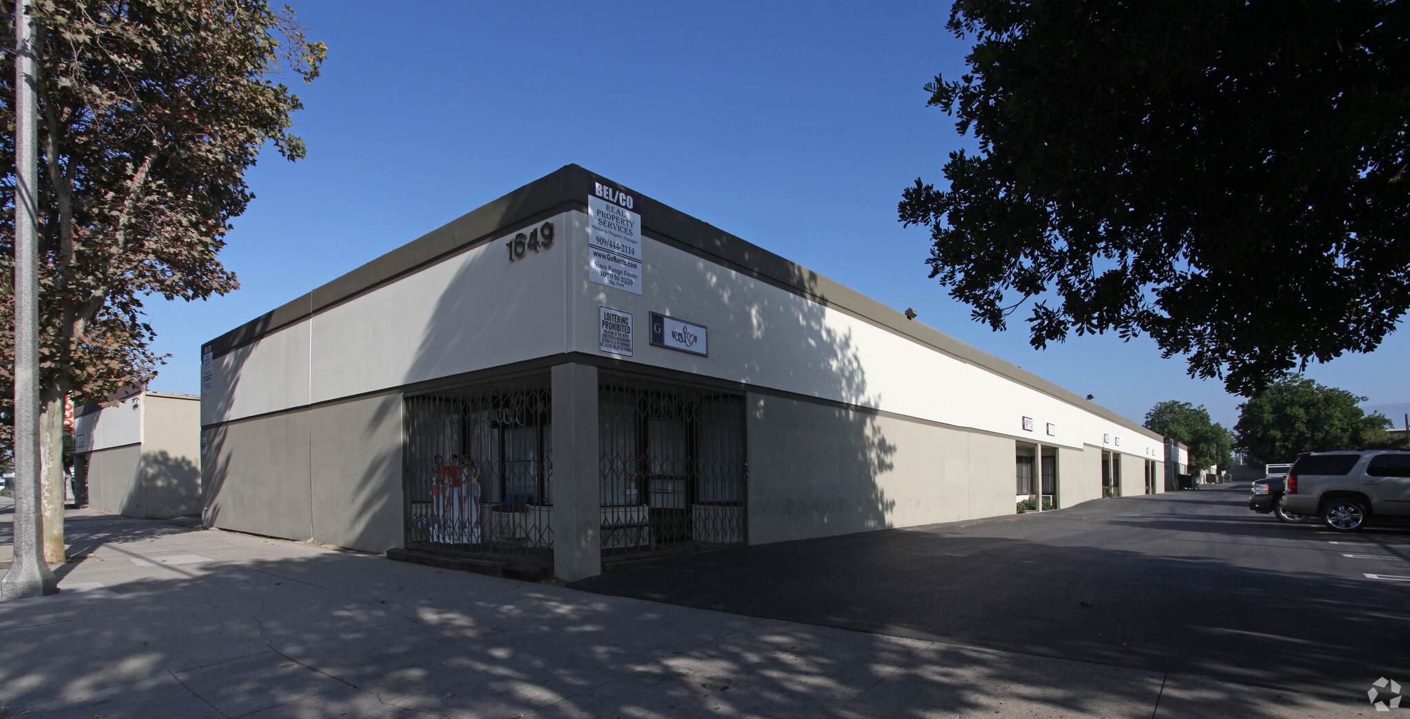 1649 E Mission Blvd, Pomona, CA à louer Photo principale– Image 1 sur 4