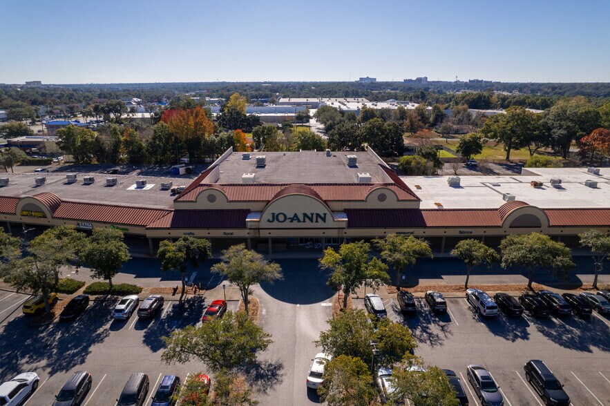 6601 N Davis Hwy, Pensacola, FL à louer - Photo de l’immeuble – Image 2 sur 13