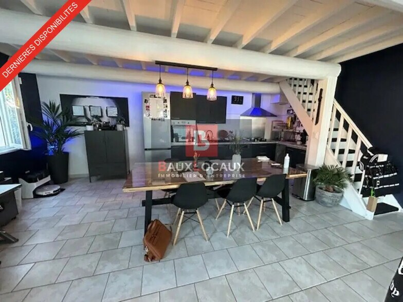 Local d'activités dans BERRE-L'ETANG à vendre - Photo de l’immeuble – Image 2 sur 12