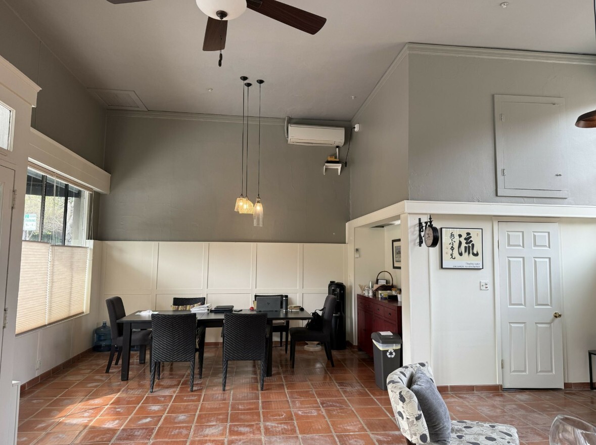 2140 4th St, San Rafael, CA à louer Photo intérieure– Image 1 sur 2