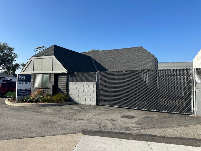 840 W 19th St, Costa Mesa, CA à louer - Photo principale – Image 1 sur 2