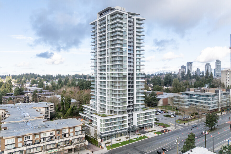 9677 King George Blvd, Surrey, BC à vendre - Photo de l’immeuble – Image 1 sur 5
