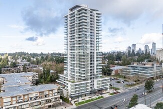 Plus de détails pour 9675 King George Blvd, Surrey, BC - Logement à vendre