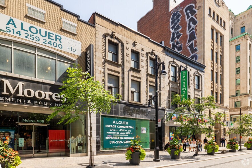 970 Rue Sainte-Catherine O, Montréal, QC à louer - Photo principale – Image 1 sur 3