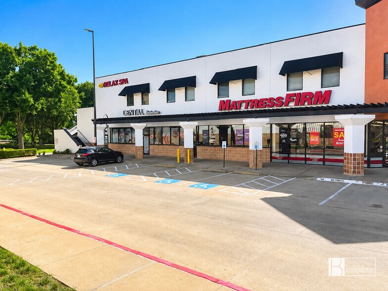 609 W 15th St, Plano, TX à vendre - Photo de l’immeuble – Image 3 sur 6