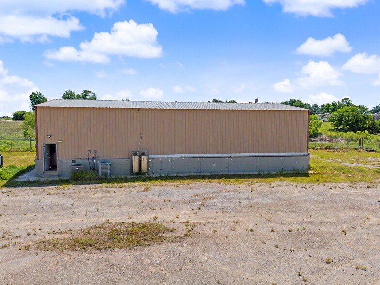 14165 W Cooksey Rd, Crescent, OK à vendre - Photo de l’immeuble – Image 2 sur 28