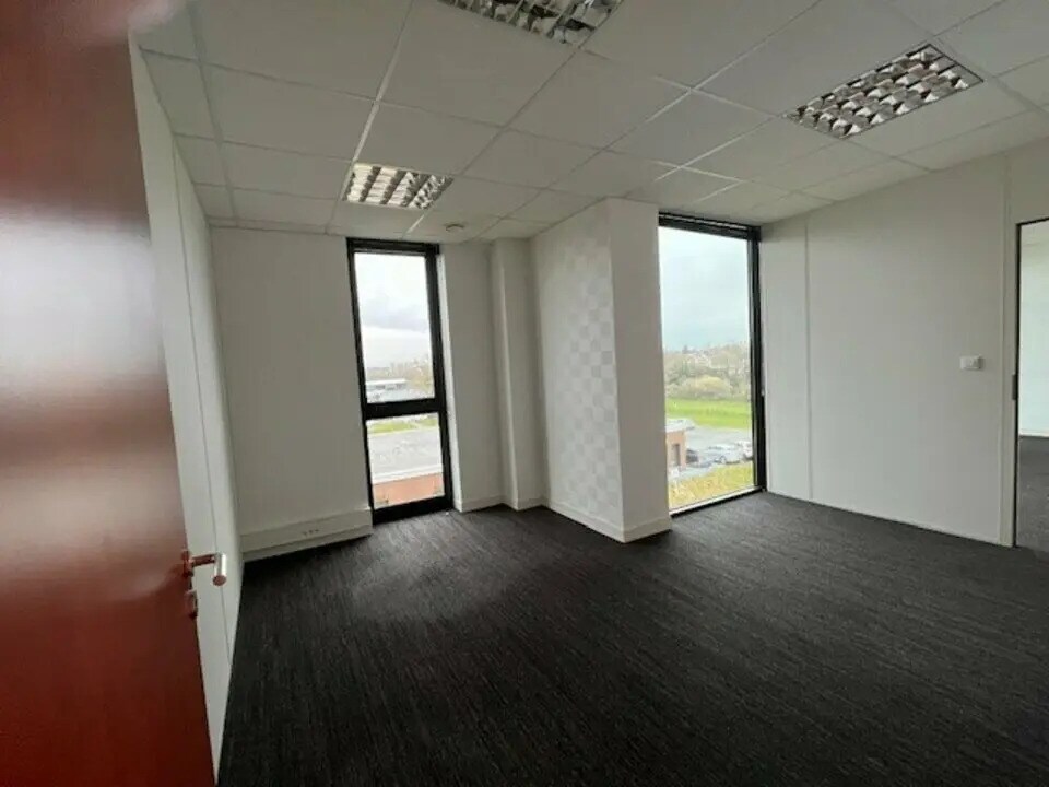 Bureau dans Vannes à louer Photo principale– Image 1 sur 6