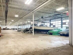 7451 Terminal Dr, Lorain, OH à vendre Photo de l’immeuble– Image 2 sur 12