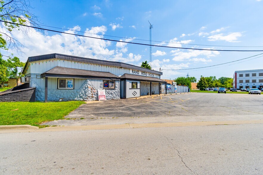 864 Rand Rd, Des Plaines, IL à vendre - Photo principale – Image 1 sur 8