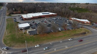 Plus de détails pour 990 Cox Creek Pky, Florence, AL - Local commercial à louer