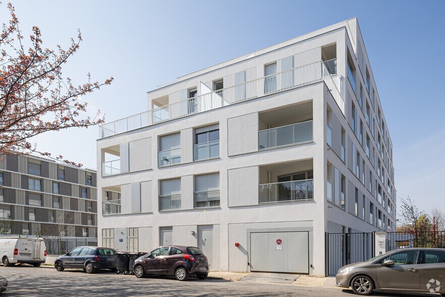 Allée Georges Sand, Bondy à louer - Photo de l’immeuble – Image 3 sur 3
