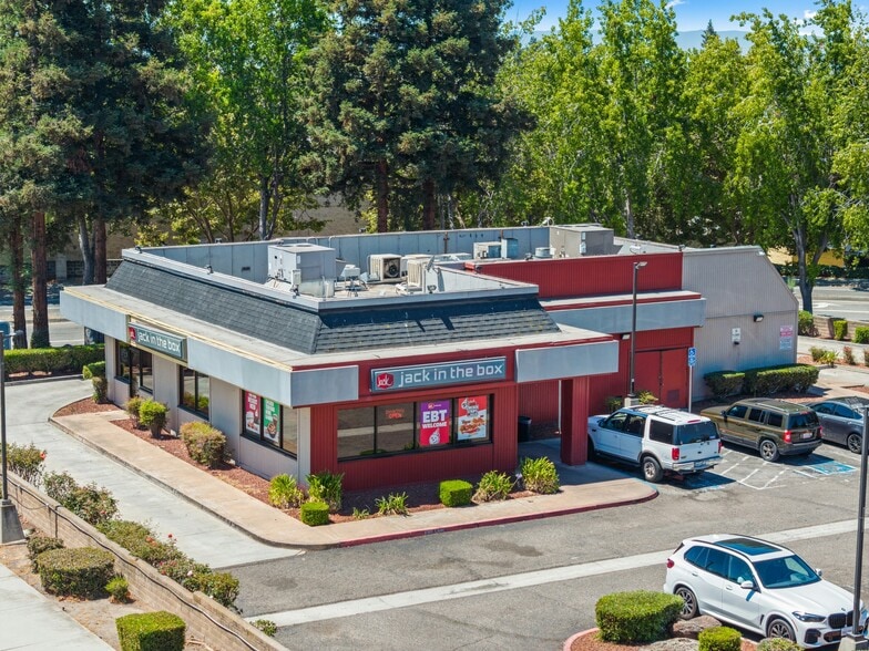 46351 Mission Blvd, Fremont, CA à vendre - Photo de l’immeuble – Image 2 sur 9