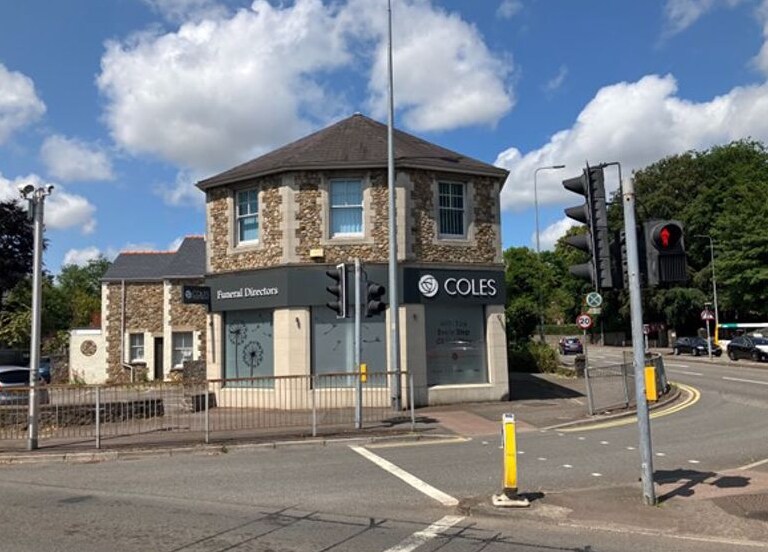 98 Cardiff Rd, Cardiff à vendre - Photo de l’immeuble – Image 2 sur 3