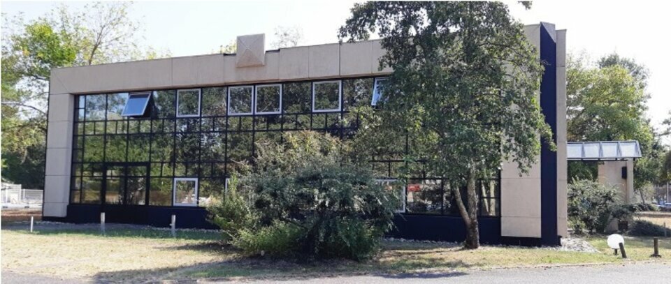 Bureau dans Pessac à vendre - Photo de l’immeuble – Image 2 sur 13