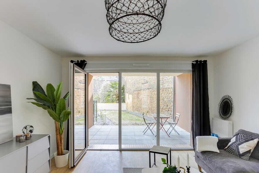 8 Rue de Bonabry, Fougères à vendre - Photo de l’immeuble – Image 2 sur 4