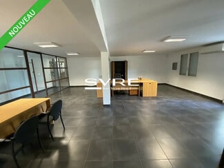 Plus de détails pour Bureau, Local d'activités à louer