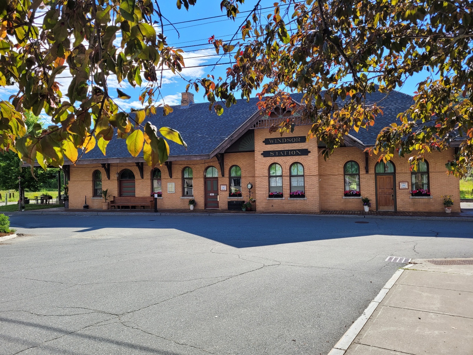 26 Depot Ave, Windsor, VT à vendre Photo principale– Image 1 sur 47
