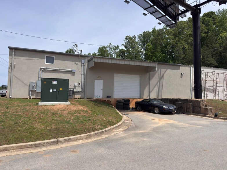 1761 Peachtree Industrial Blvd, Buford, GA à louer - Photo de l’immeuble – Image 2 sur 9