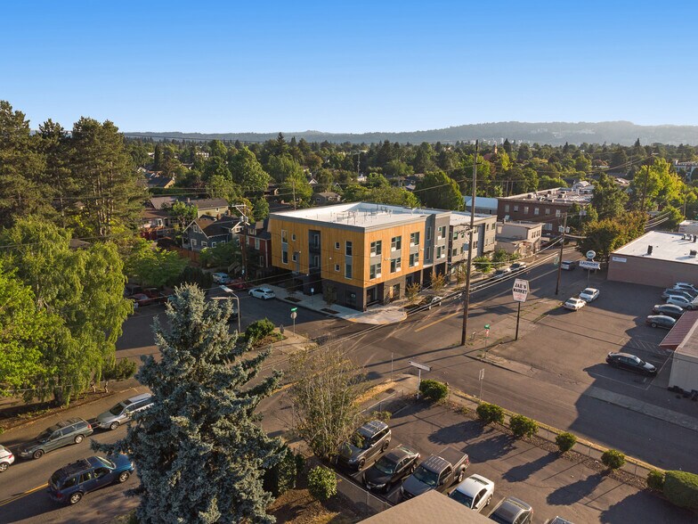 4780 SE Belmont St, Portland, OR à louer - Photo de l’immeuble – Image 2 sur 22