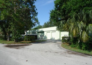 Plus de détails pour 831 Railroad St, Port Orange, FL - Industriel/Logistique à louer