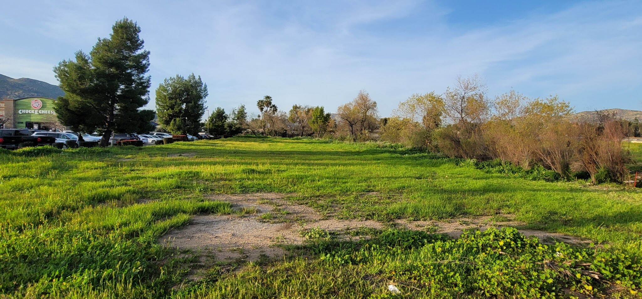 23166 Sunnymead Boulevard Blvd, Moreno Valley, CA à vendre Photo principale– Image 1 sur 12