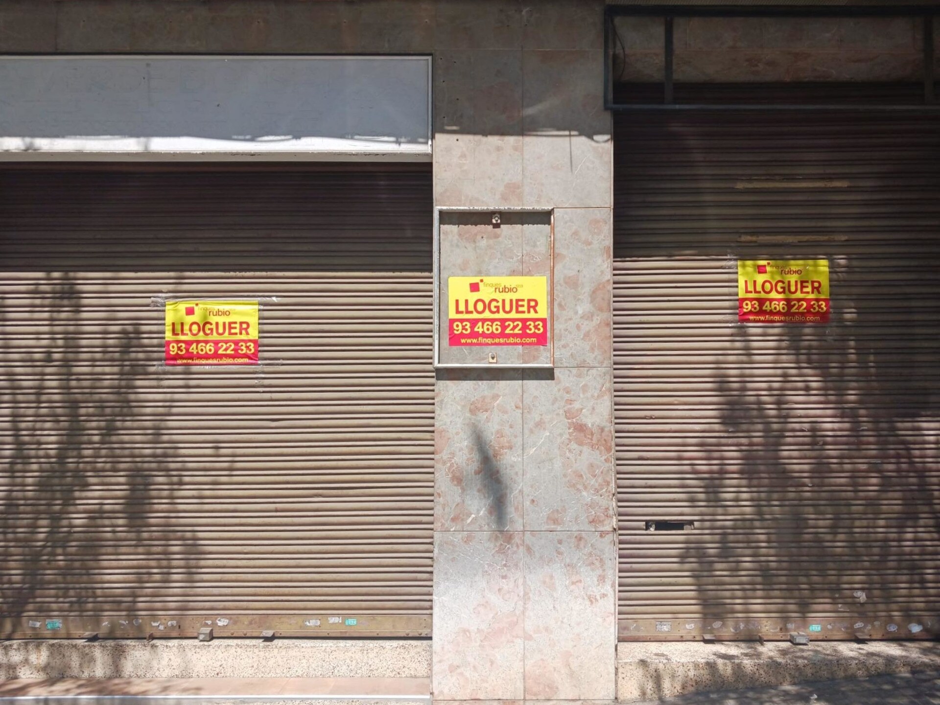 Local commercial dans Santa Coloma de Gramenet, Barcelona à louer Photo de l’immeuble– Image 1 sur 8