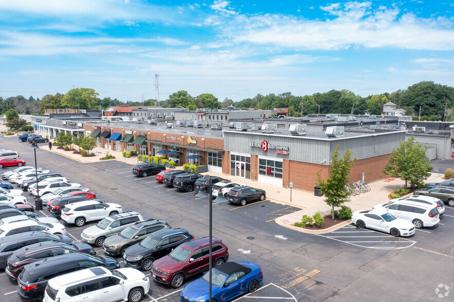 5901 N Prospect Rd, Peoria, IL à louer - Photo de l’immeuble – Image 3 sur 12