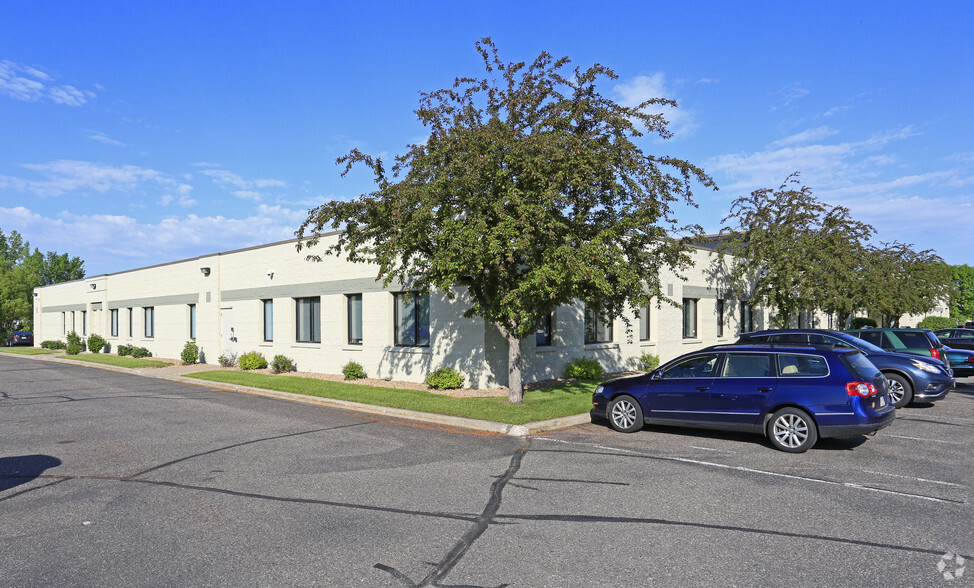 940 Industrial Dr S, Sauk Rapids, MN à louer - Photo principale – Image 2 sur 6