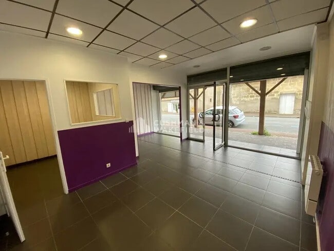 Plus de détails pour Local commercial à louer
