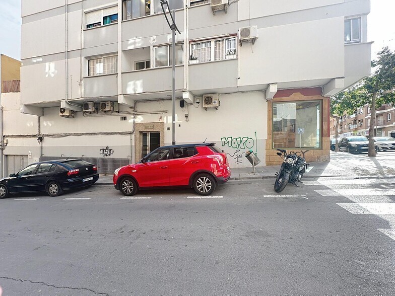 Immeuble residentiel dans Almería, Almería à vendre - Photo de l’immeuble – Image 2 sur 5
