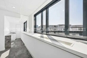 101-109 Rue Jean Jaurès, Levallois-Perret à louer Photo intérieure– Image 2 sur 4