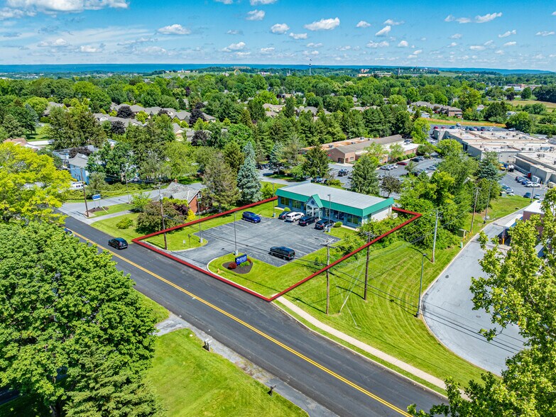 867 Fishburn Rd, Hershey, PA à vendre - Photo de l’immeuble – Image 2 sur 5